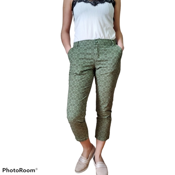 Patagonia Green Patterned Crop Pants - Picture 1 of 4